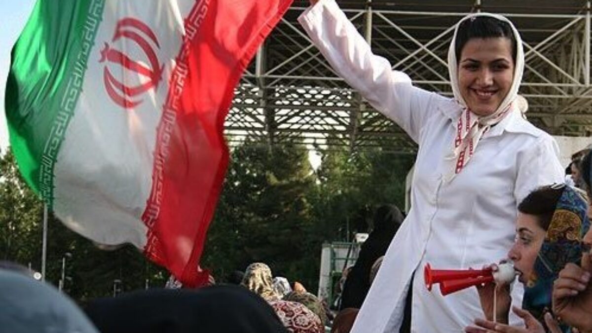 Iran's women national football team and Germany's Al-Dersimspor at Tehran's Ararat stadium, 29 April 2006