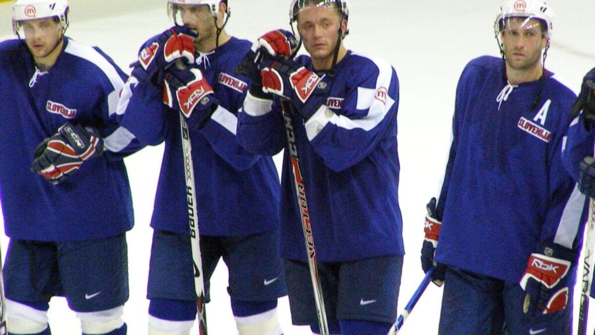 Ice Hockey Team/Openverse