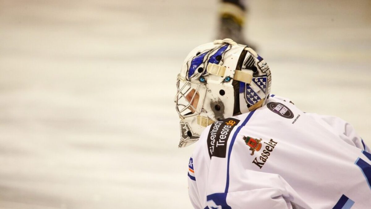 ice hockey, goalkeeper, ice rink