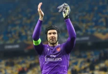 Petr Čech děkuje fanouškům