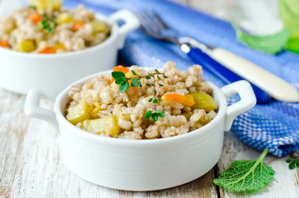 Shutterstock_157371185 - SportDeník Kaše z krup se zeleninou
