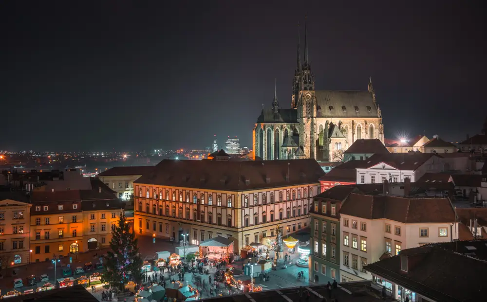 Titul Evropského města Vánoc pro rok 2024 si Brno rozhodně zaslouží. - SportDeník Vánoční Brno v noci