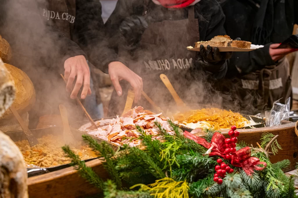 - SportDeník Gastronomické výrobky na adventních trzích v Krakově.