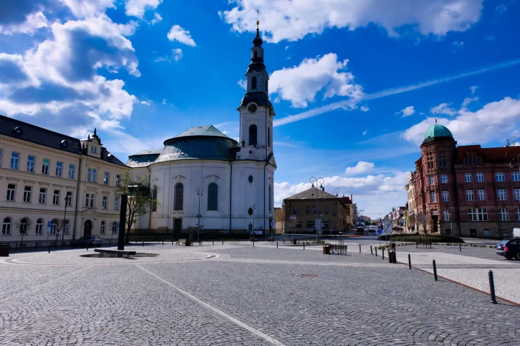 Barokní chrám Nanebevzetí Panny Marie v Novém Boru