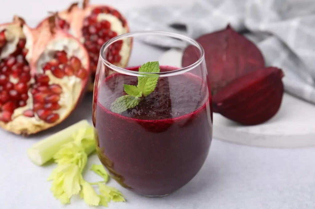 Shutterstock_2493738803 - SportDeník Řepu lze připravit jako zmrzlinu nebo jako smoothie.