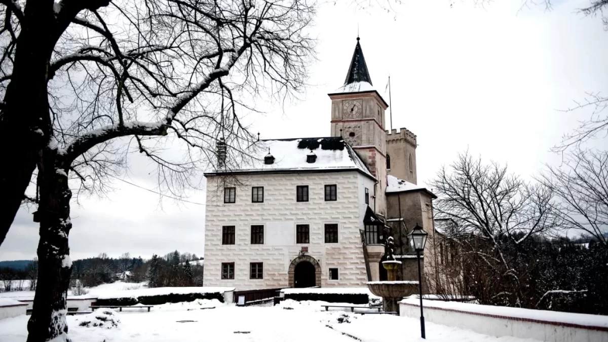 hrad Rožmberk v zimě