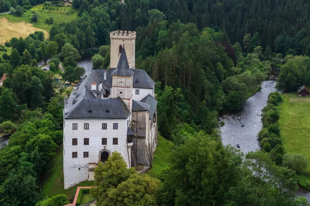 shutterstock_1496926484 1 1 - SportDeník hrad Rožmberk