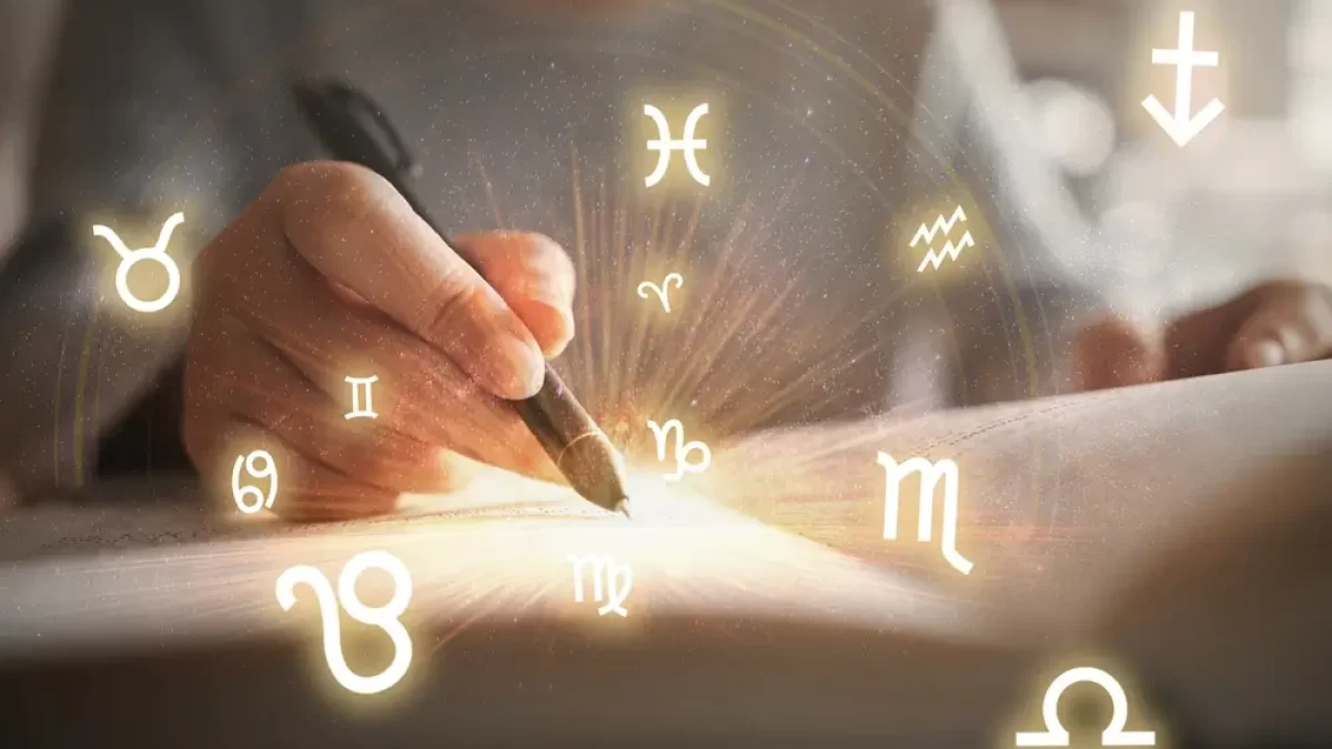 Žena vypracovává horoskop