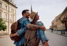 Turisté ve městě