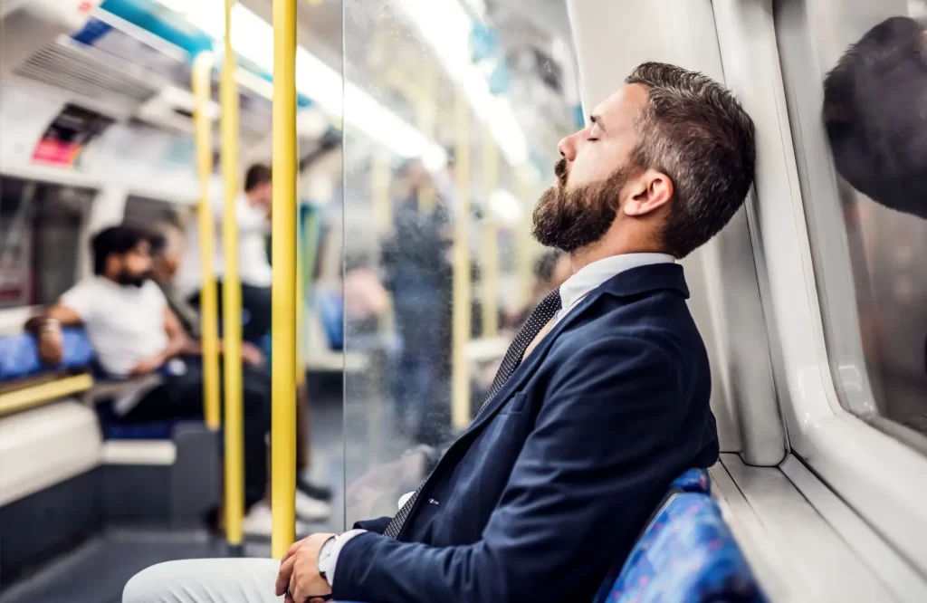 muž v metru