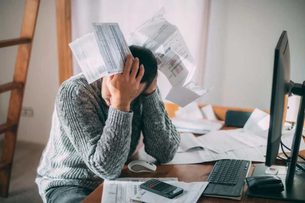 Neplacení poplatků vás může vyjít pořádně draho, FOTO: Shutterstock - SportDeník Nešťastný muž obdržel vysokou pokutu