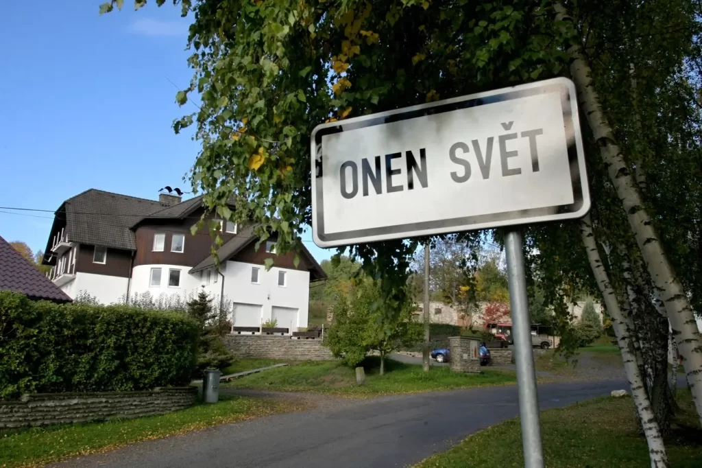 Navštívit můžete i Onen Svět. 