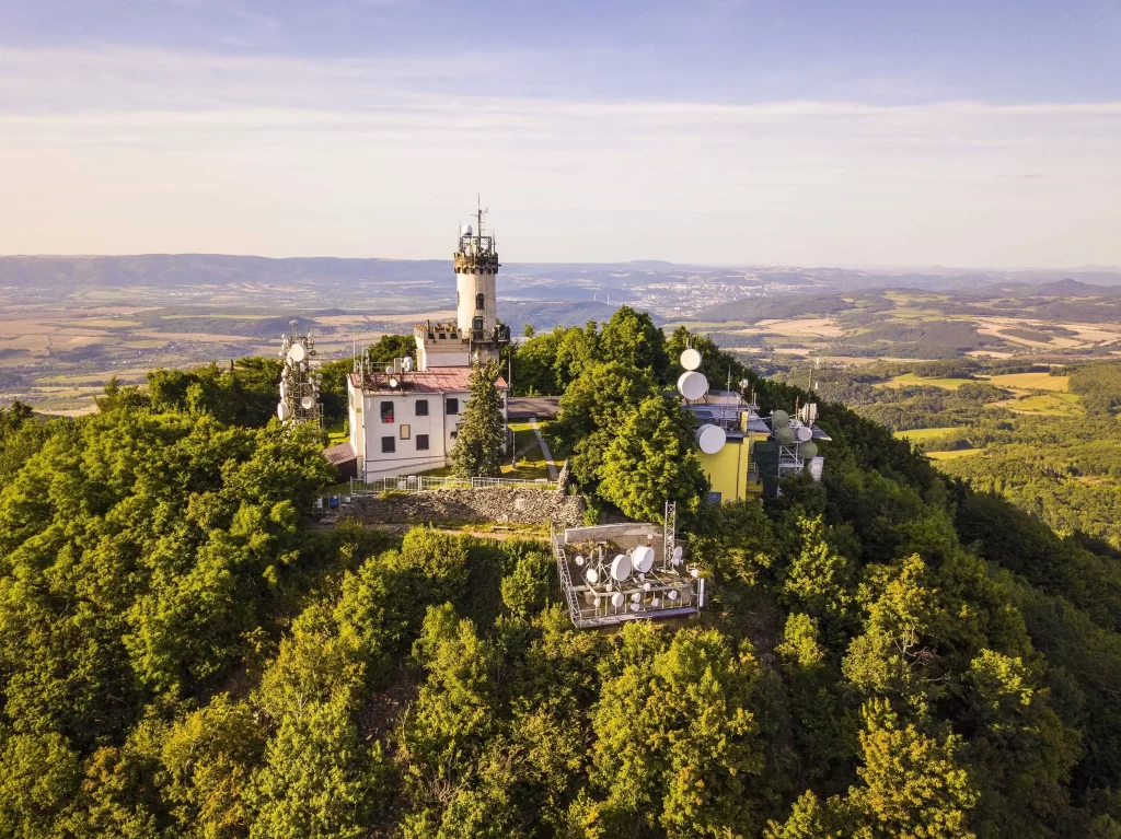 Observatoř s rozhlednou na Milešovce