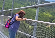 žena na Sky Bridge