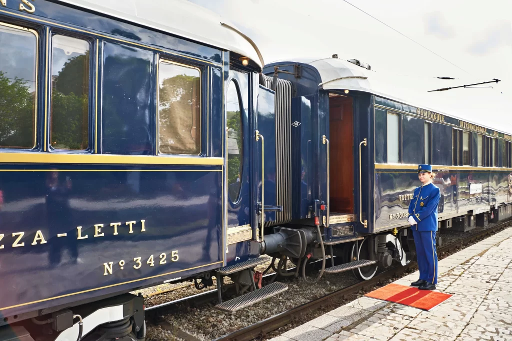 shutterstock_2314044253_optimized - SportDeník Po Itálii vás sveze luxusem nabitý Orient Express La Dolce Vita