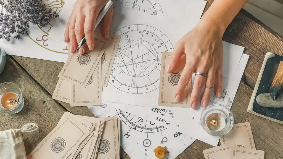 astroložka chystá horoskop