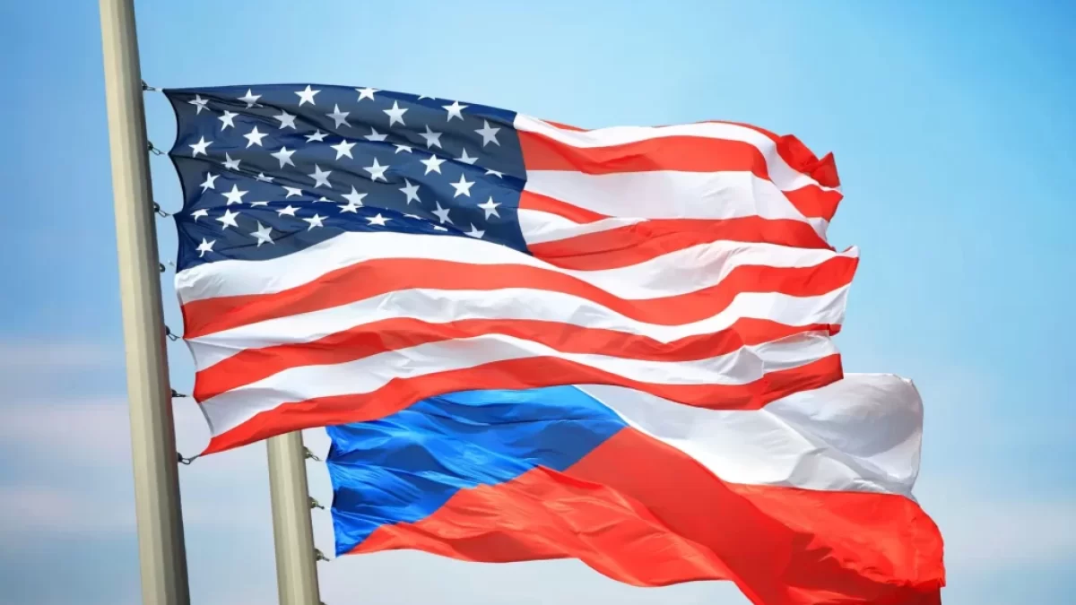 Americká a česká vlajka