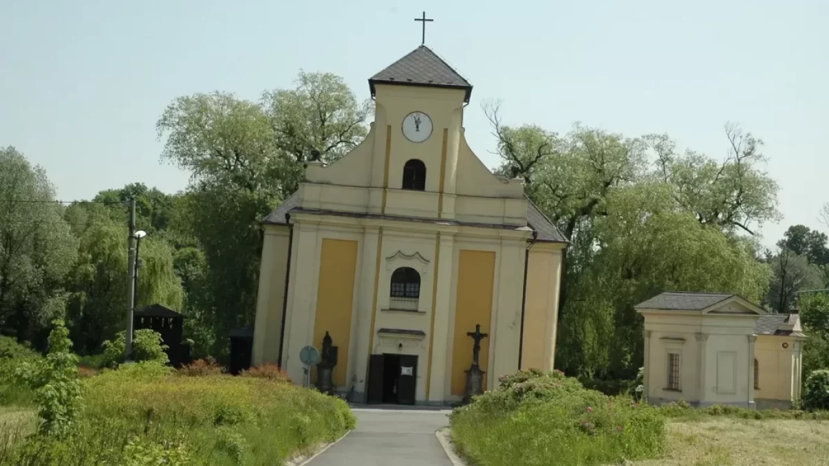 šikmý kostel v Karviné