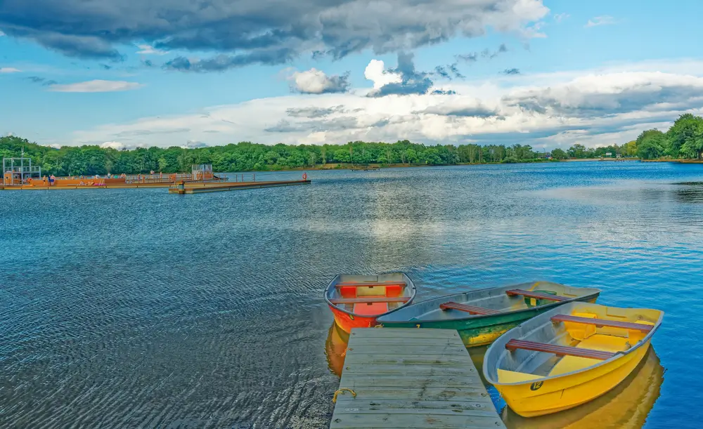 shutterstock_1789141385 - SportDeník Kamencové jezero
