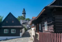 Vesnička.