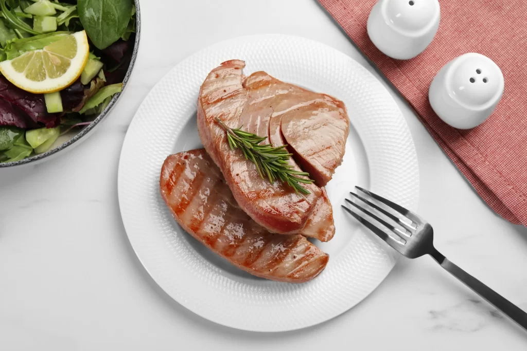 - SportDeník tuňákový steak