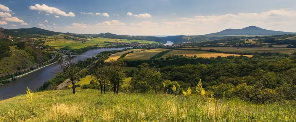 shutterstock_2475246123 - SportDeník Labe v české krajině