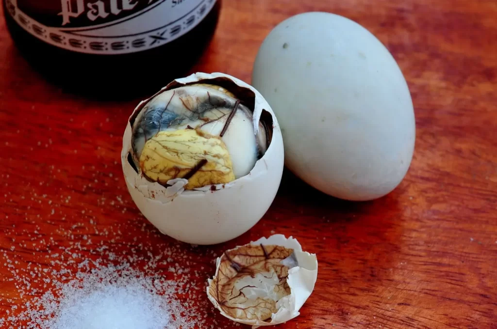 Balut je drůbeží embryo. Zpravidla z kachny - SportDeník Balut