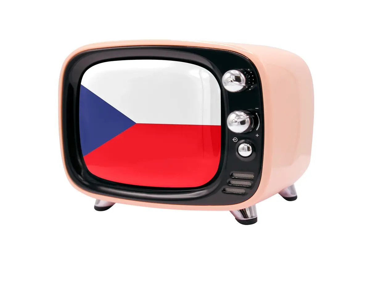 retro 1 - SportDeník Retro televize s československou vlajkou