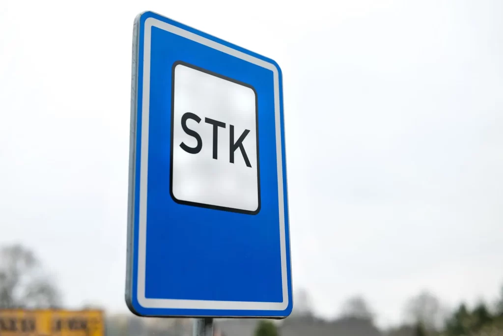 shutterstock_1379728157 - SportDeník Hlídejte si platnost technické pozorně.