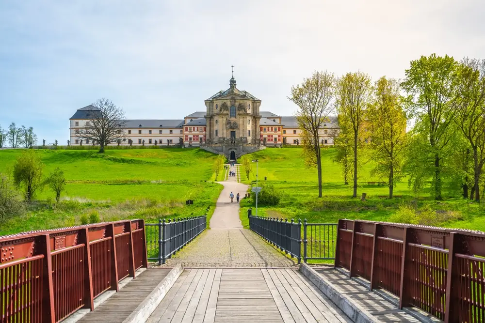 shutterstock_2321897053 - SportDeník Hospital Kuks