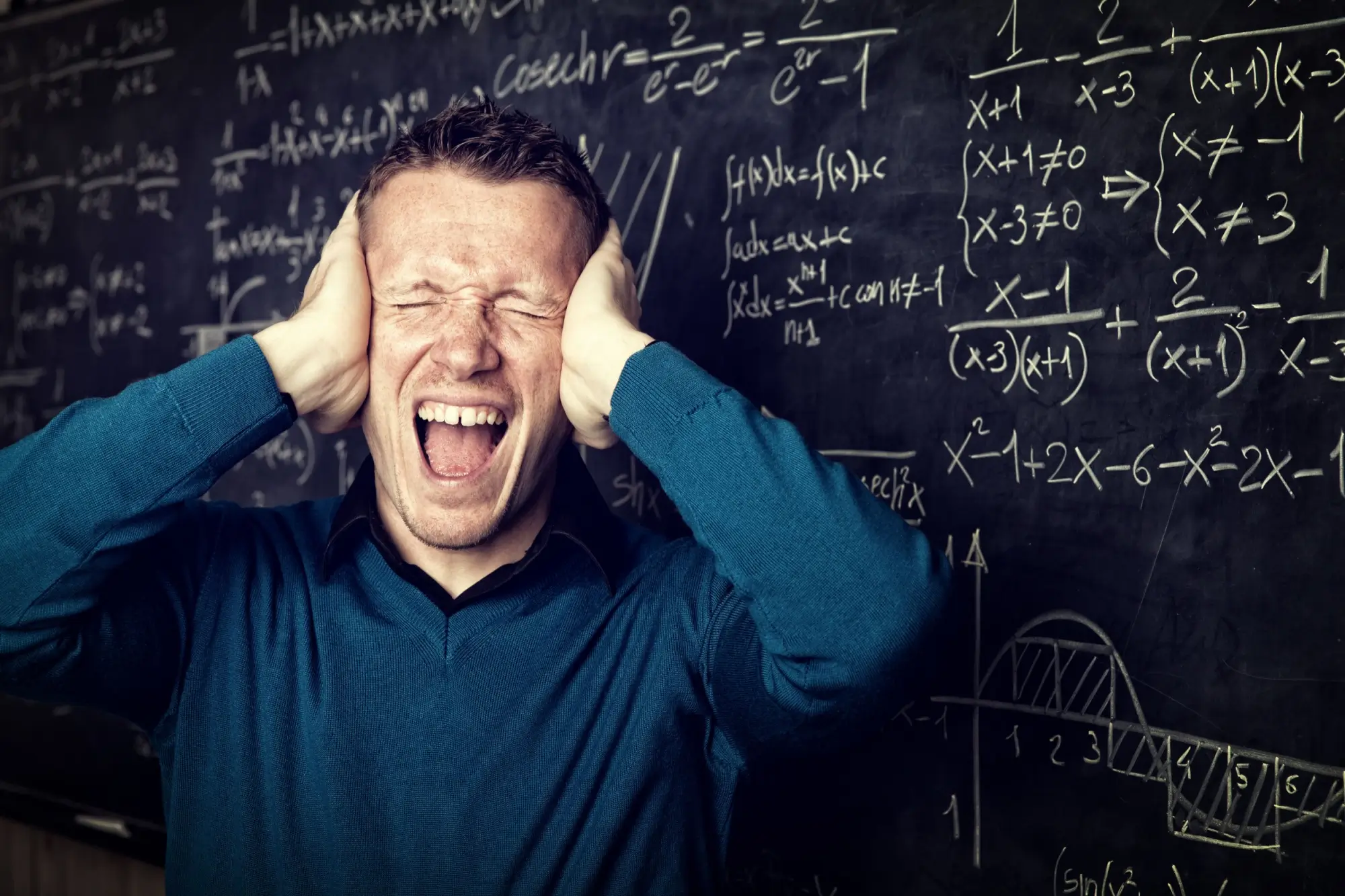 Shutterstock_159416333 - SportDeník Muž šílící z matematického příkladu
