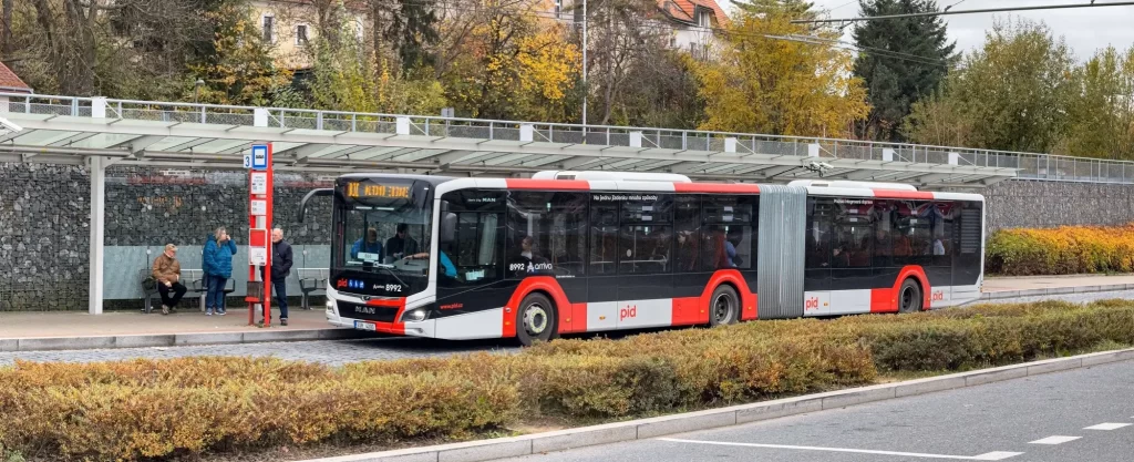- SportDeník Městský autobus Pražské integrované dopravy