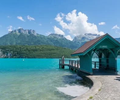 Jezero Annecy zblízka