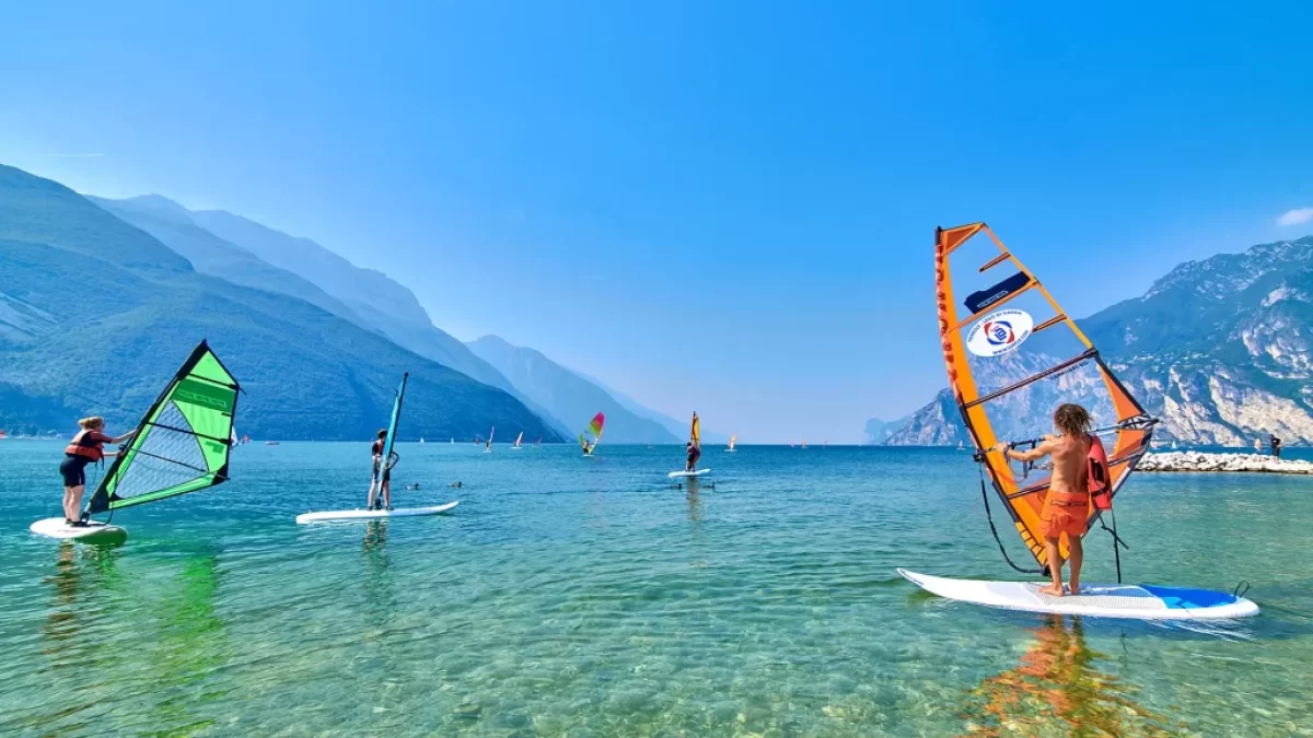 surfaři na Lago di Garde