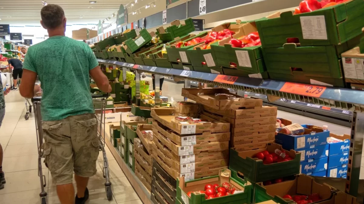 nakupování v supermarketu