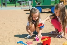 hračky na pískovišti
