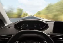 auto na silnici