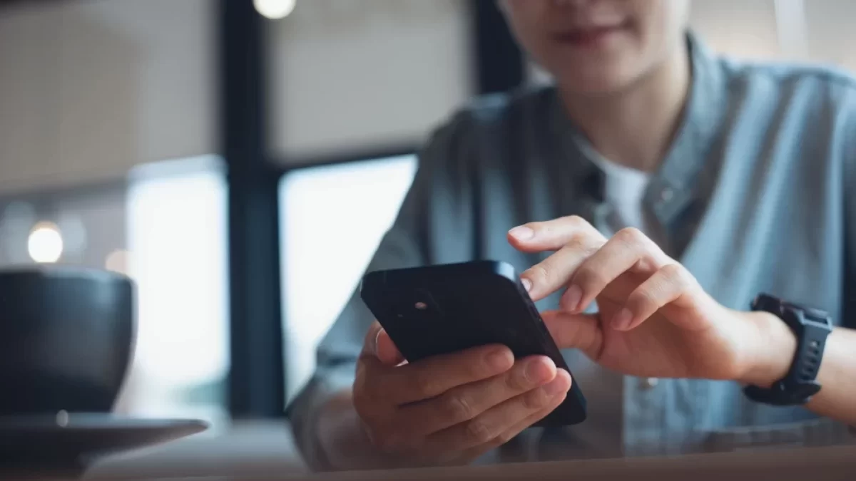 mobilní telefon
