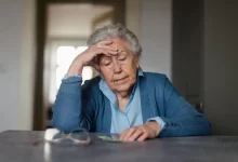 nešťastná seniorka
