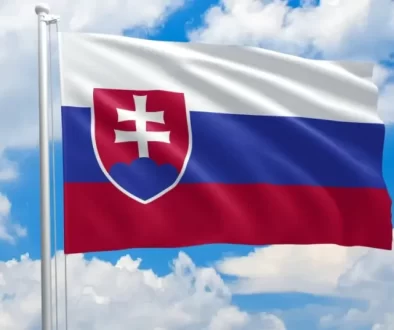 Slovenská vlajka a kvíz nezvyklých slov