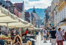 Pěší zóna v historickém centru Brašova