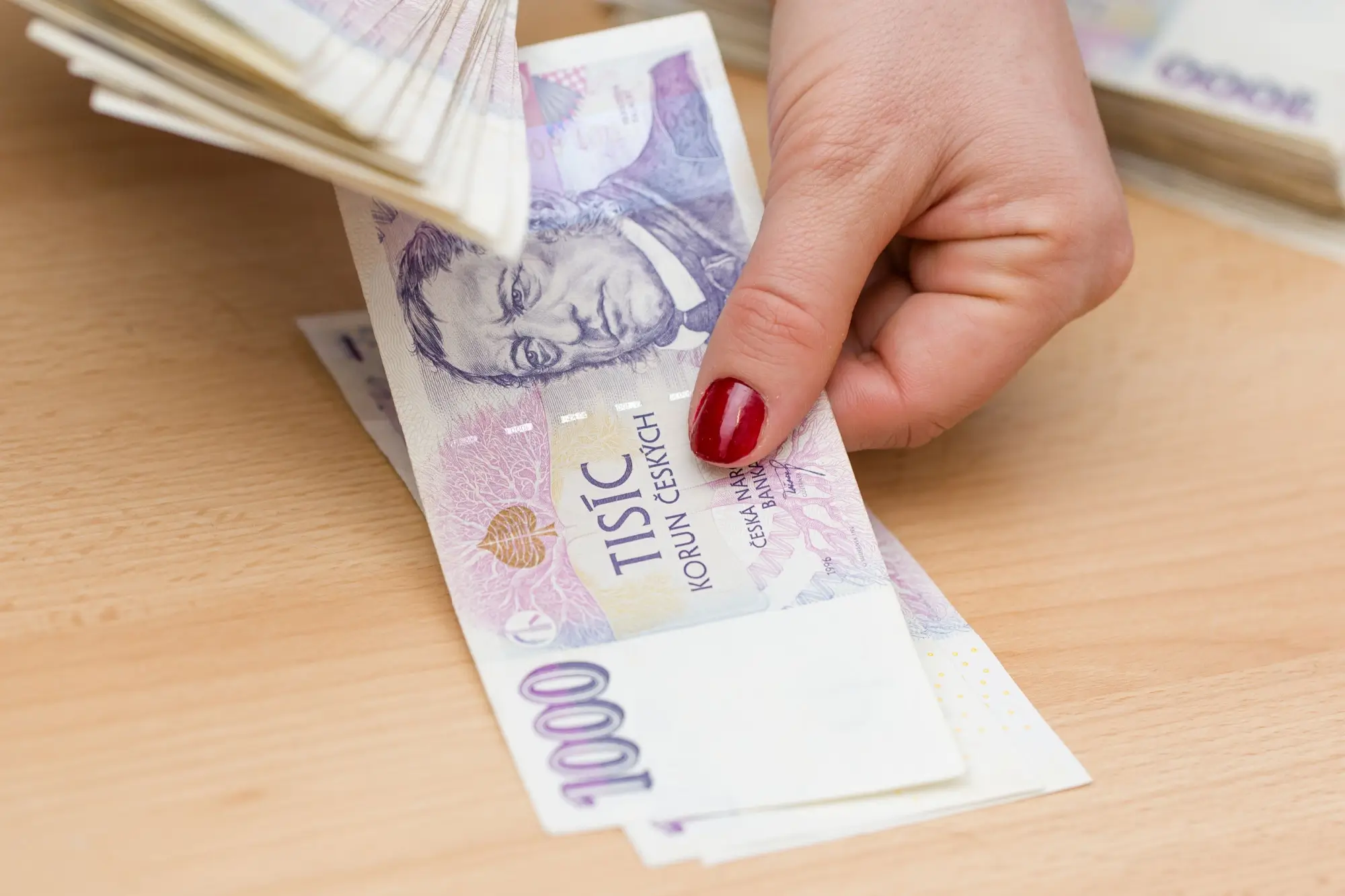 Shutterstock_575907235 - SportDeník Vyplácení peněz