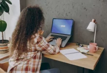 žena u PC
