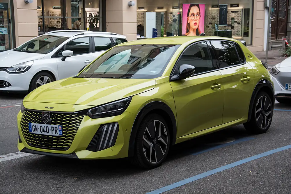Peugeot 208