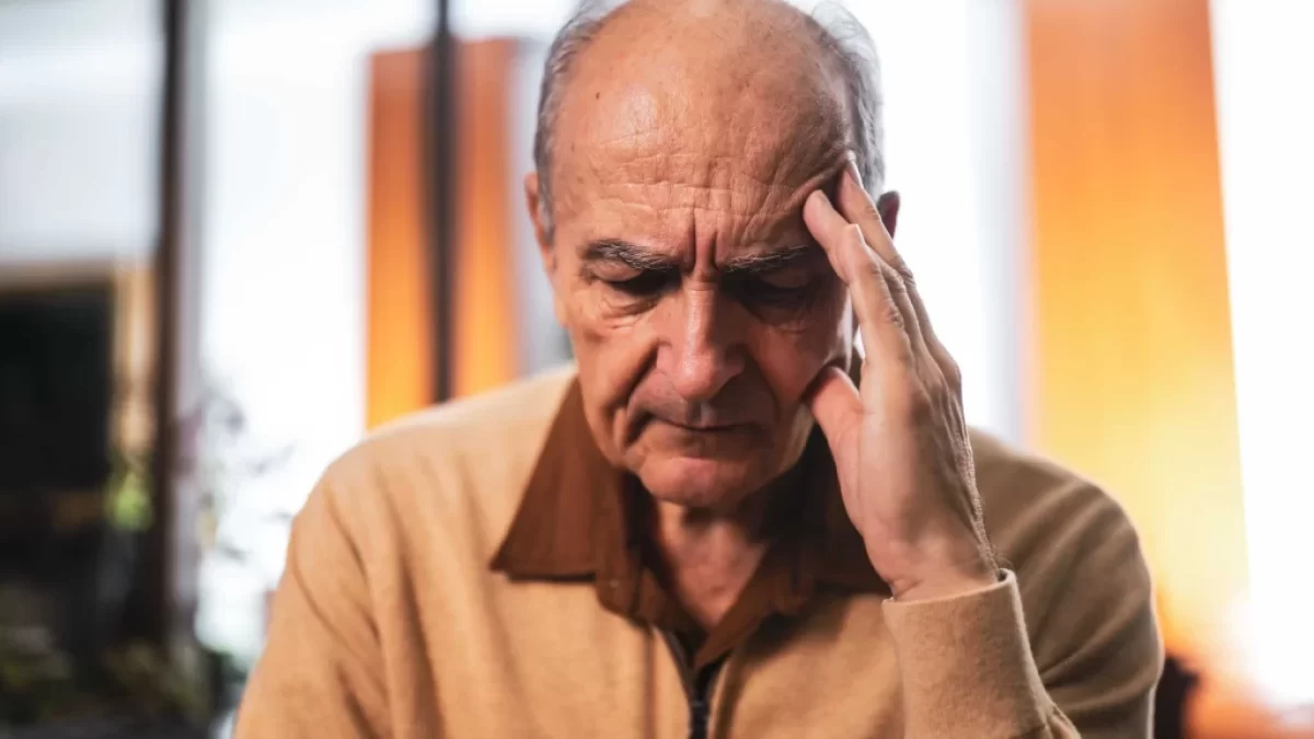 smutný senior