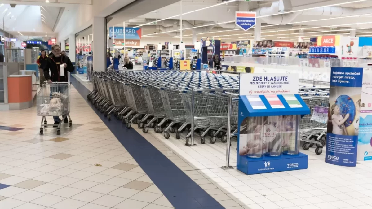vstup do supermarketu