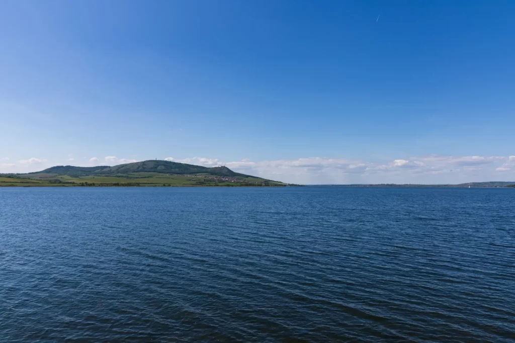 Pohled na hladinu
