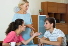 tchyně se hádá s partnery