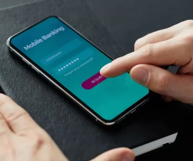 internetové bankovnictví na mobilu