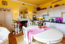 kýčovitý interiér